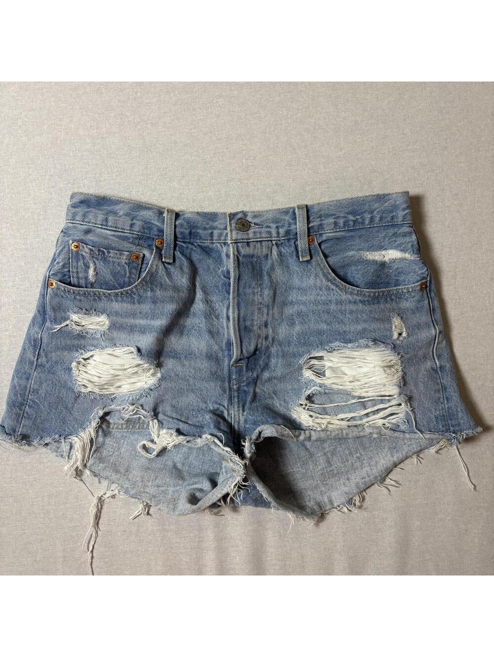 Levi's 501 Distressed Cutoff Denim Shorts Size W29